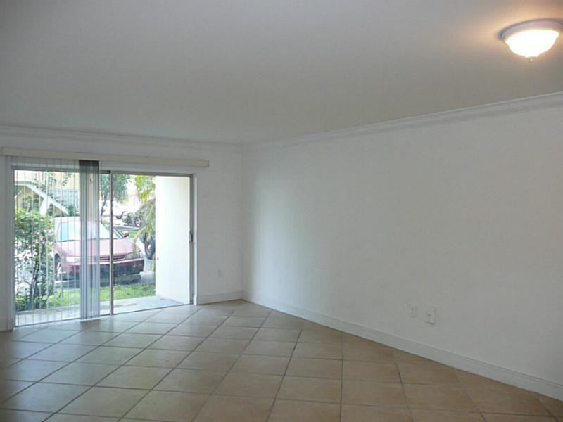 7350 Southwest 82nd Street - Photo 3 of 4