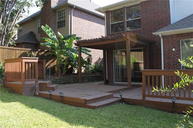 2703 Waterford Dr - Photo 3 of 29
