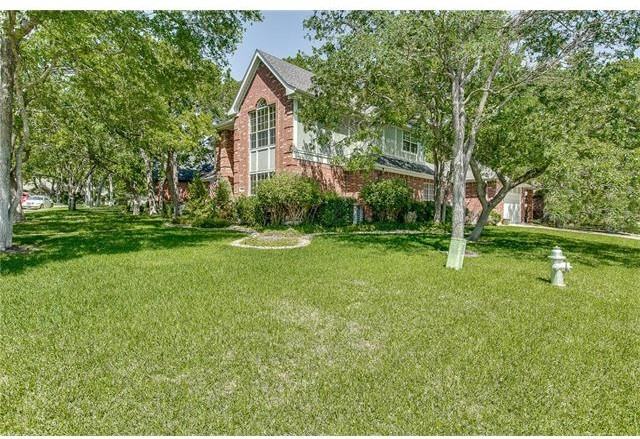 30101 Spyglass Cir - Photo 3 of 37