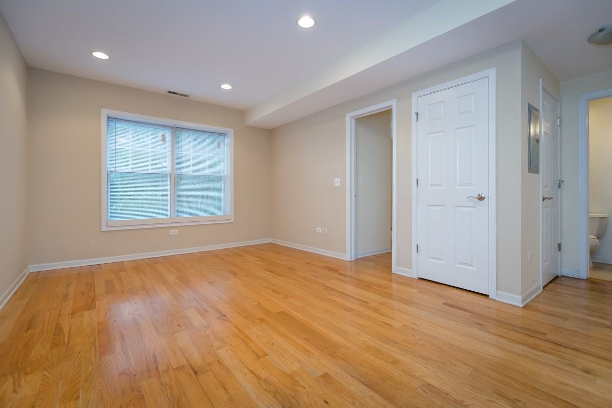 4057-59 W. Melrose St. - Photo 3 of 8