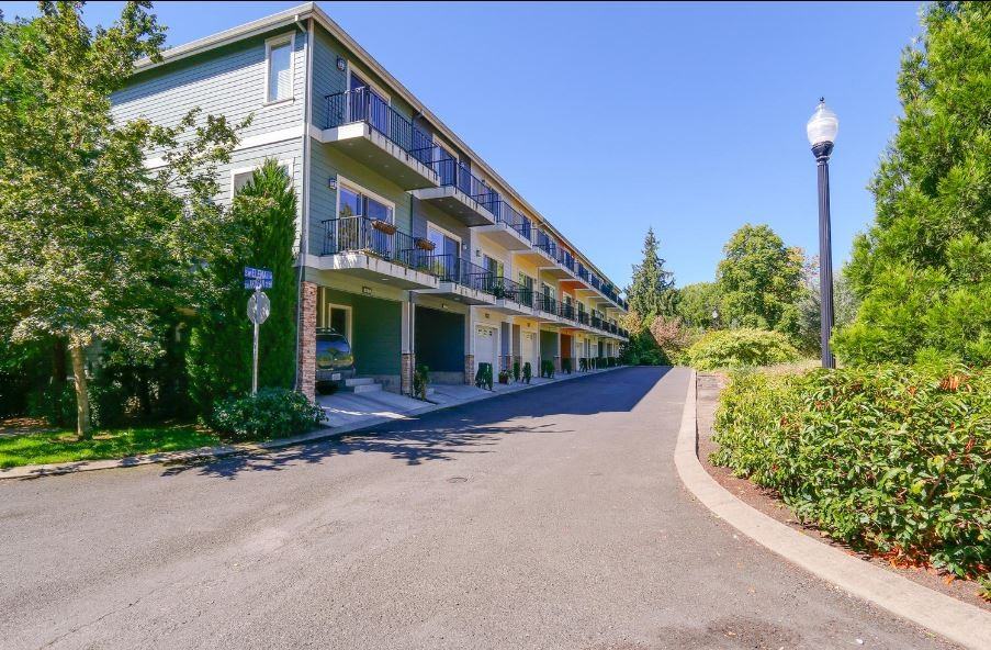 8892 Southwest Elena Lane - Photo 2 of 19