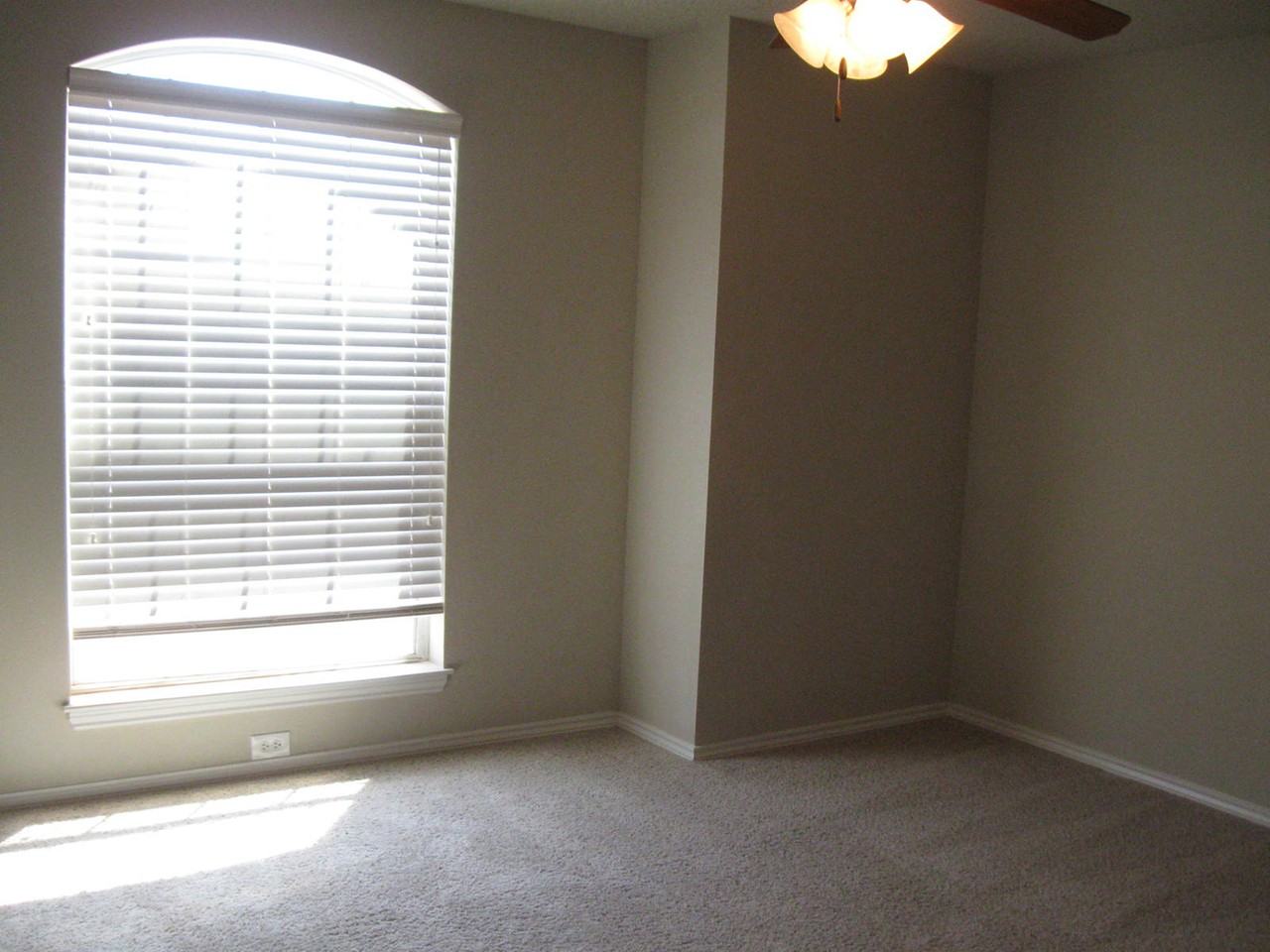 2106 Main Street #6 - Photo 3 of 11