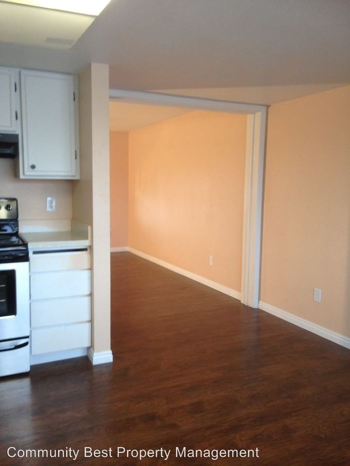 286 W 350 N - Photo 2 of 14