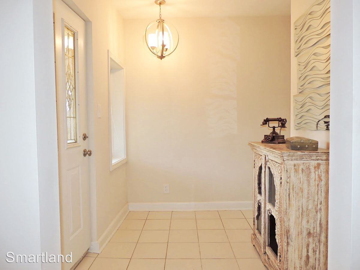 31599 Woodcrest Dr - Photo 2 of 18