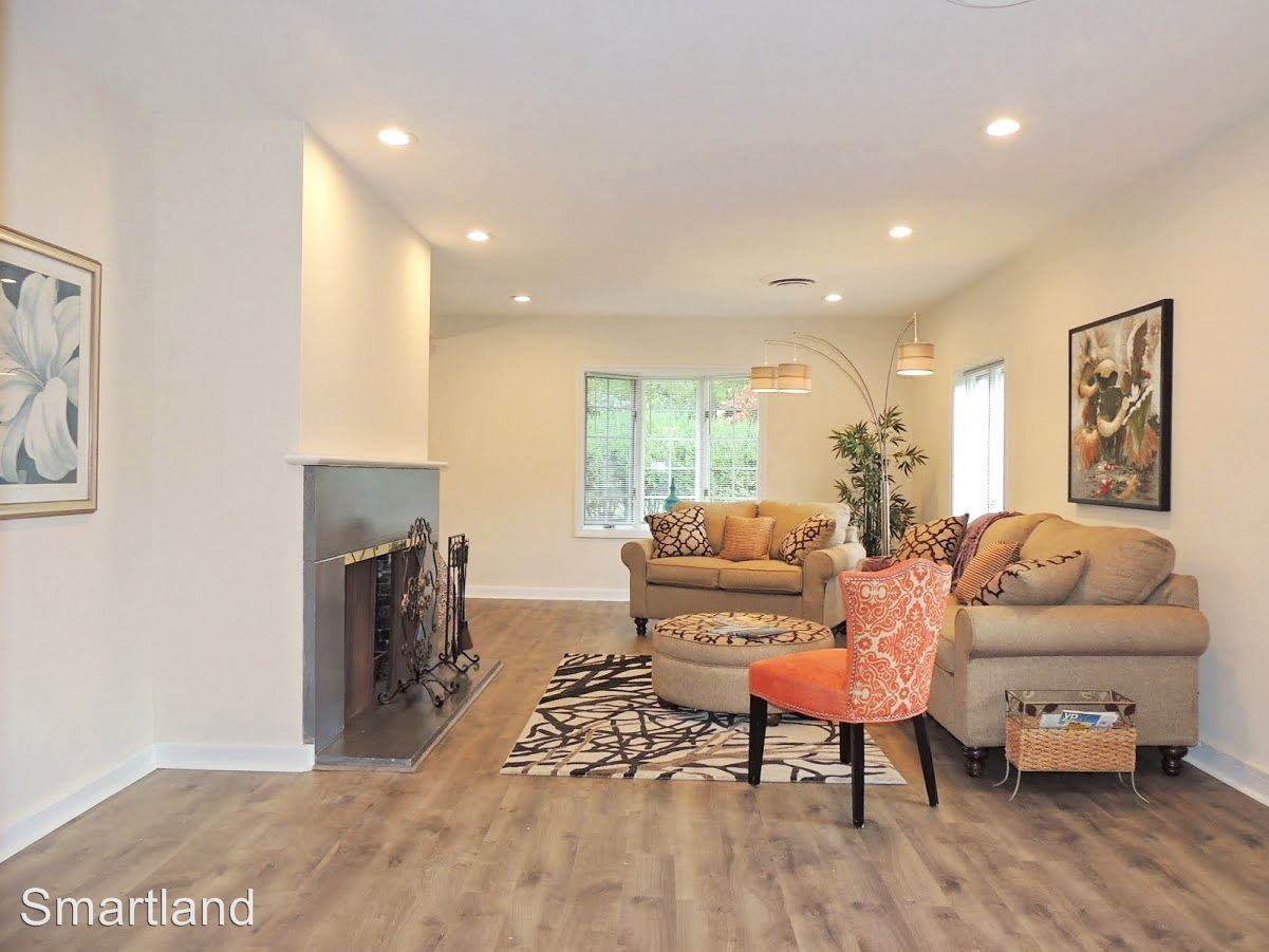 31599 Woodcrest Dr - Photo 3 of 18