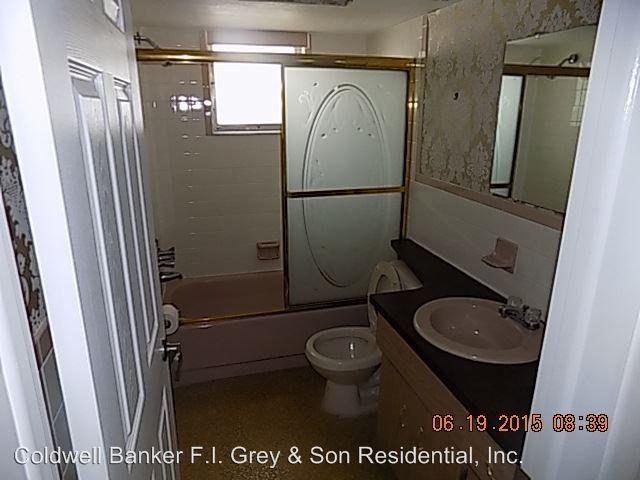 6410 Tralee Ave - Photo 2 of 12