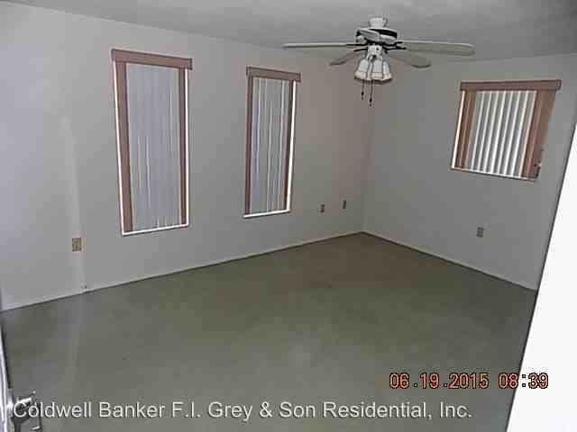6410 Tralee Ave - Photo 3 of 12