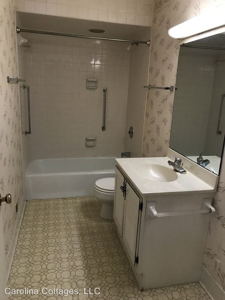 558 Westbrook Rd - Photo 3 of 18