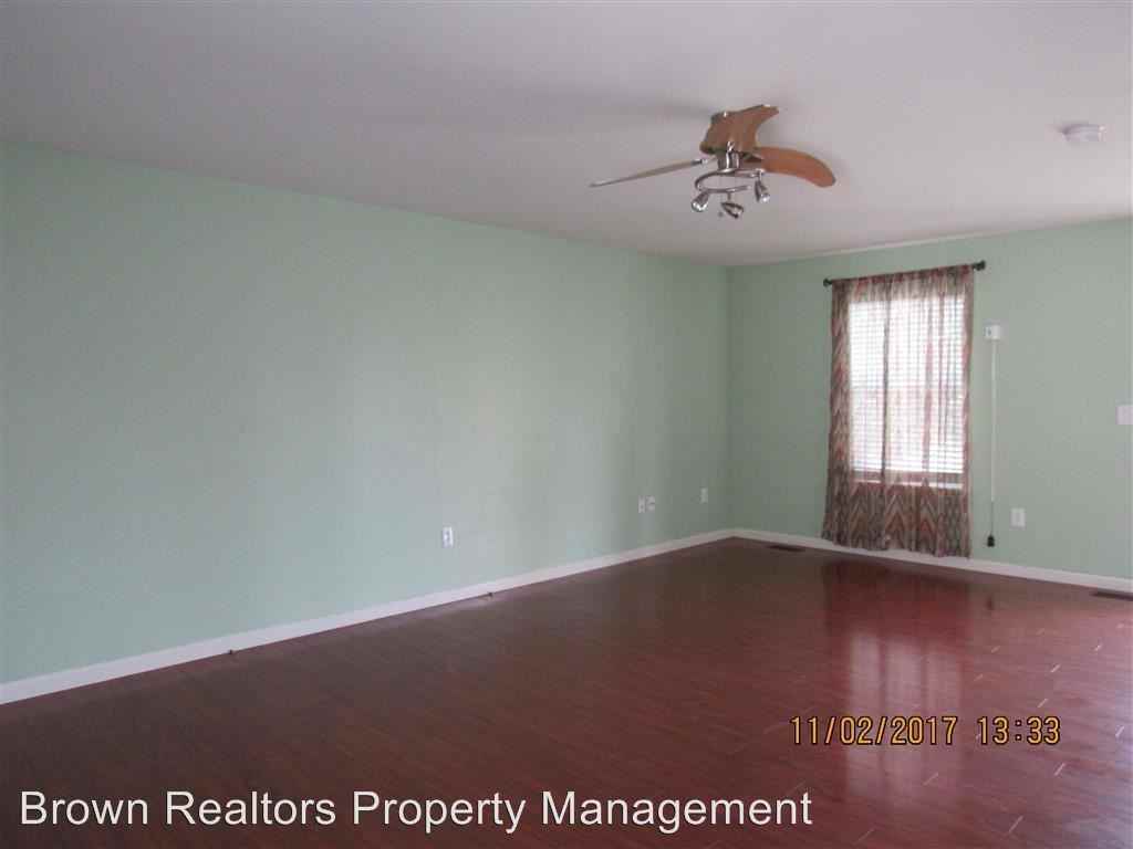 1912 Heritage Green Pl - Photo 2 of 16