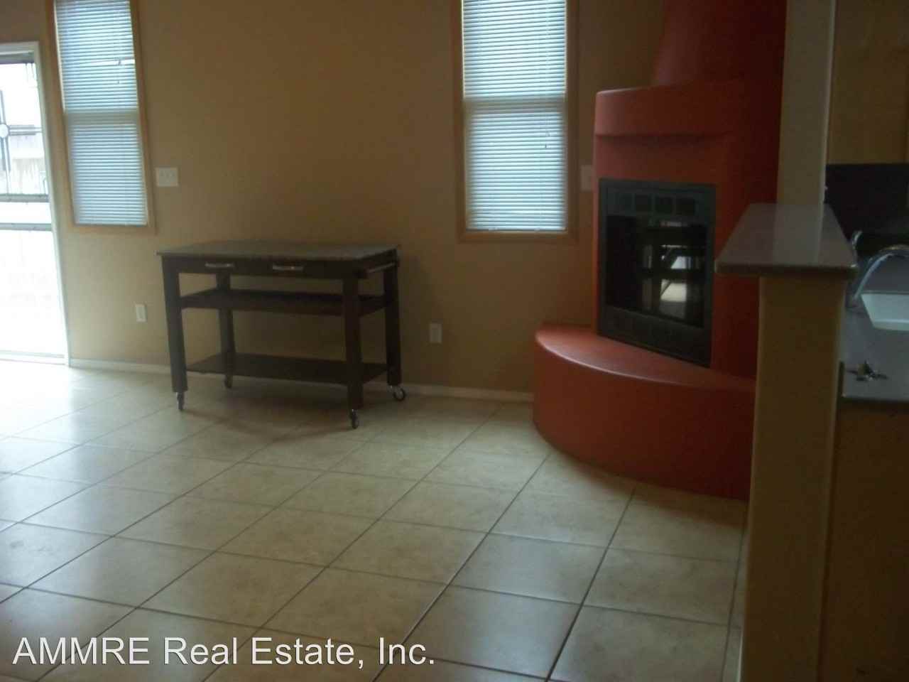 800 Bradbury Dr SE - Photo 3 of 9