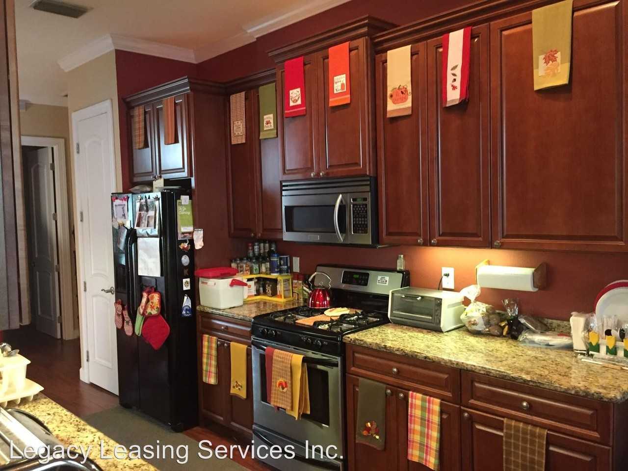 266 Acacia Walk - Photo 3 of 4