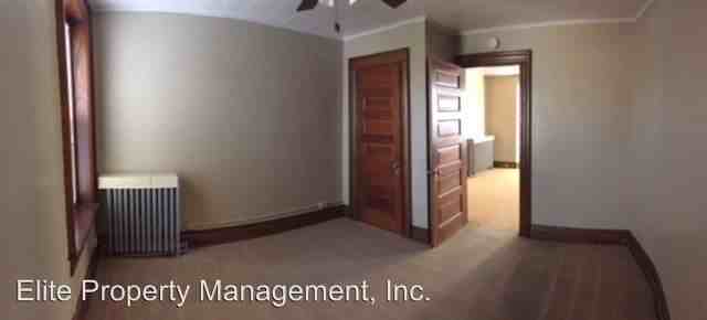 583 W Market St - Photo 2 of 6