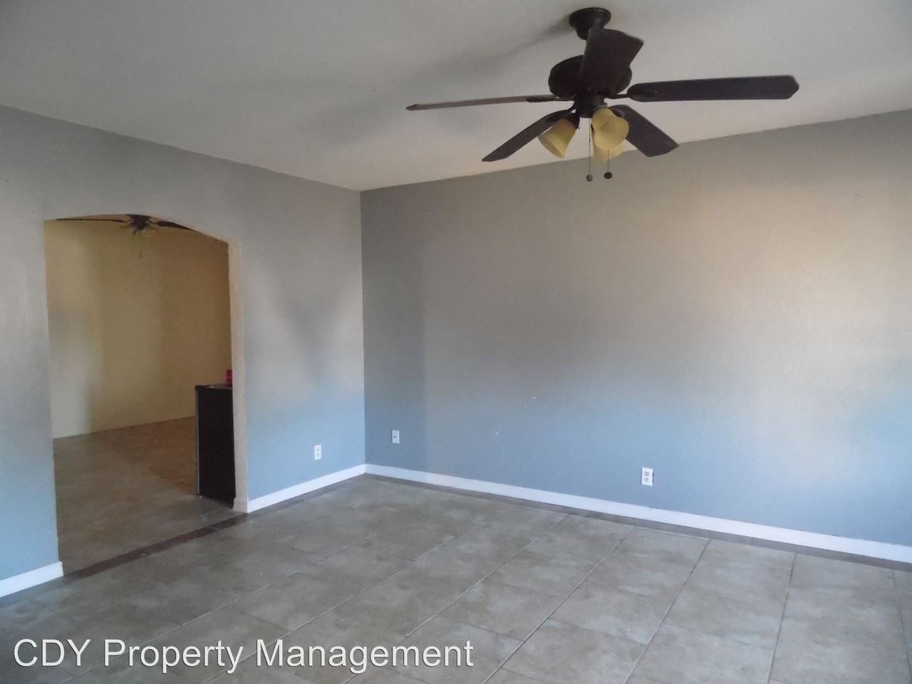 10204 Suez Ave - Photo 3 of 26