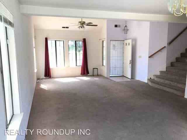 4405 Careyback Ave - Photo 2 of 14