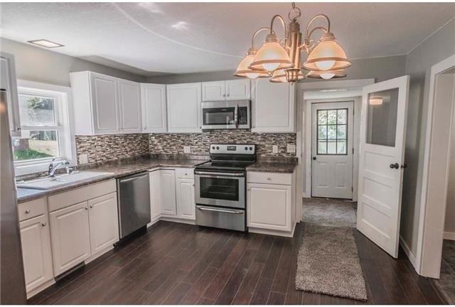 221 6th Ave N #1 - Photo 3 of 20