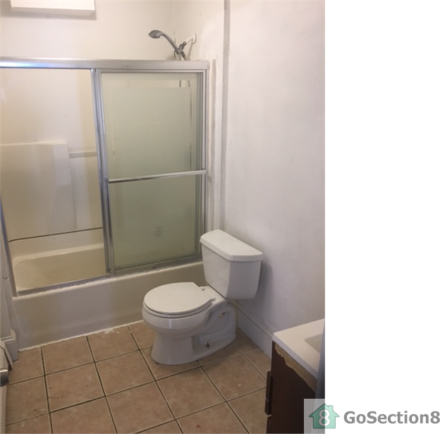 381 Myrtle Ave - Photo 2 of 4