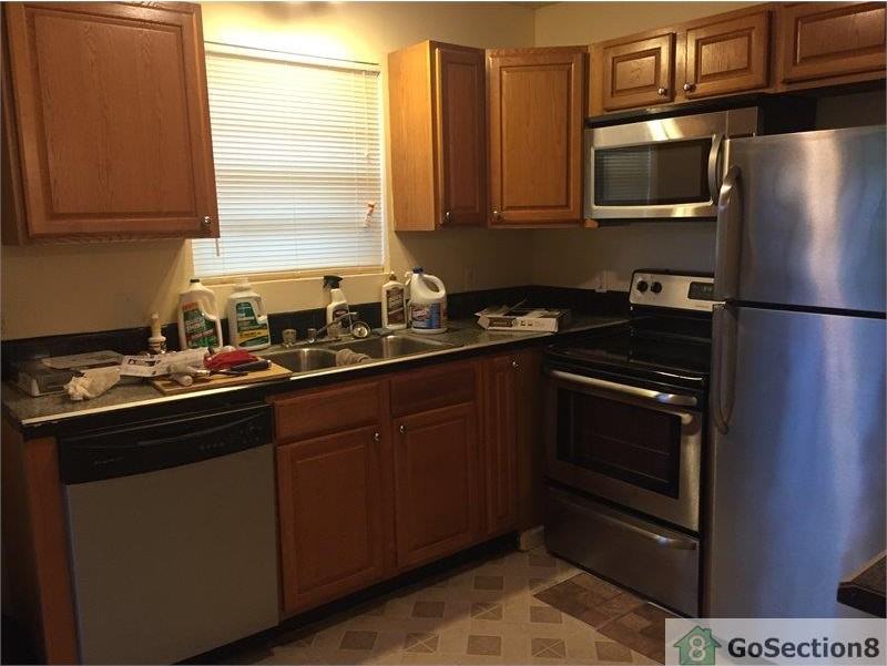 1037 Oglethorpe Ave SW - Photo 2 of 2