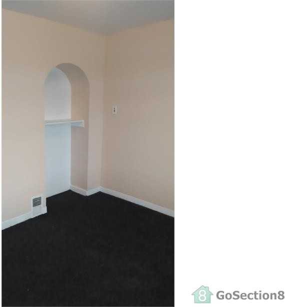 414 Grant Ave - Photo 3 of 4