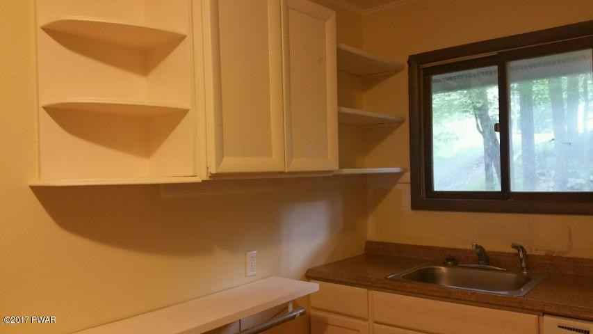 108 Farrier Ln - Photo 3 of 6