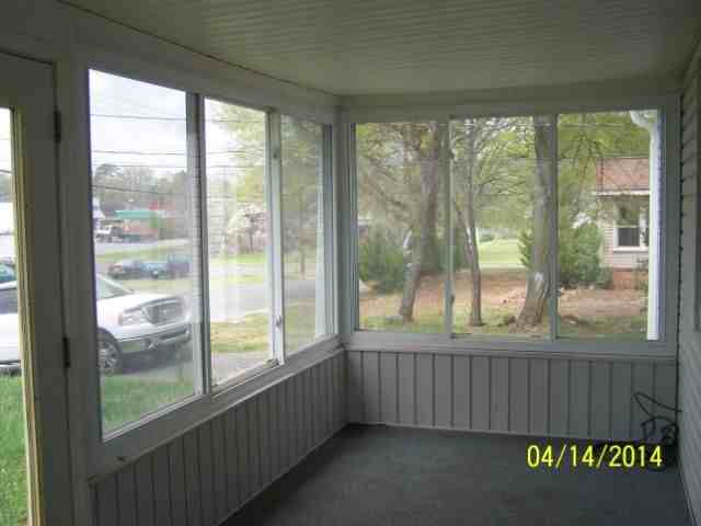 132 Campbell St - Photo 3 of 10