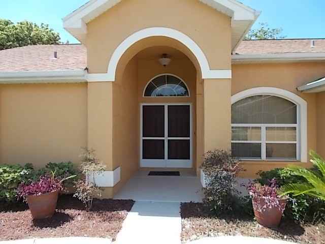 1225 Muscovy Dr - Photo 2 of 35