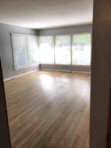 726 Sunset Dr - Photo 3 of 21