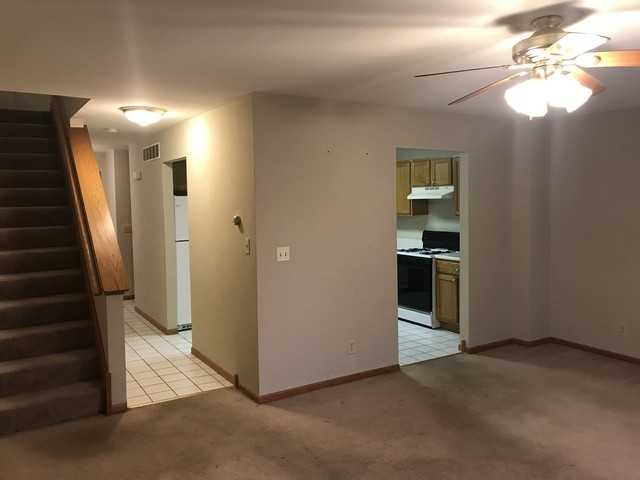 1409 Adams St - Photo 3 of 15