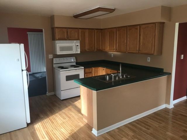 203 S Halwood St - Photo 2 of 8