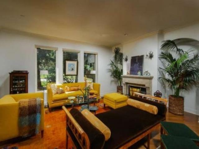 1040 Genter St - Photo 2 of 6