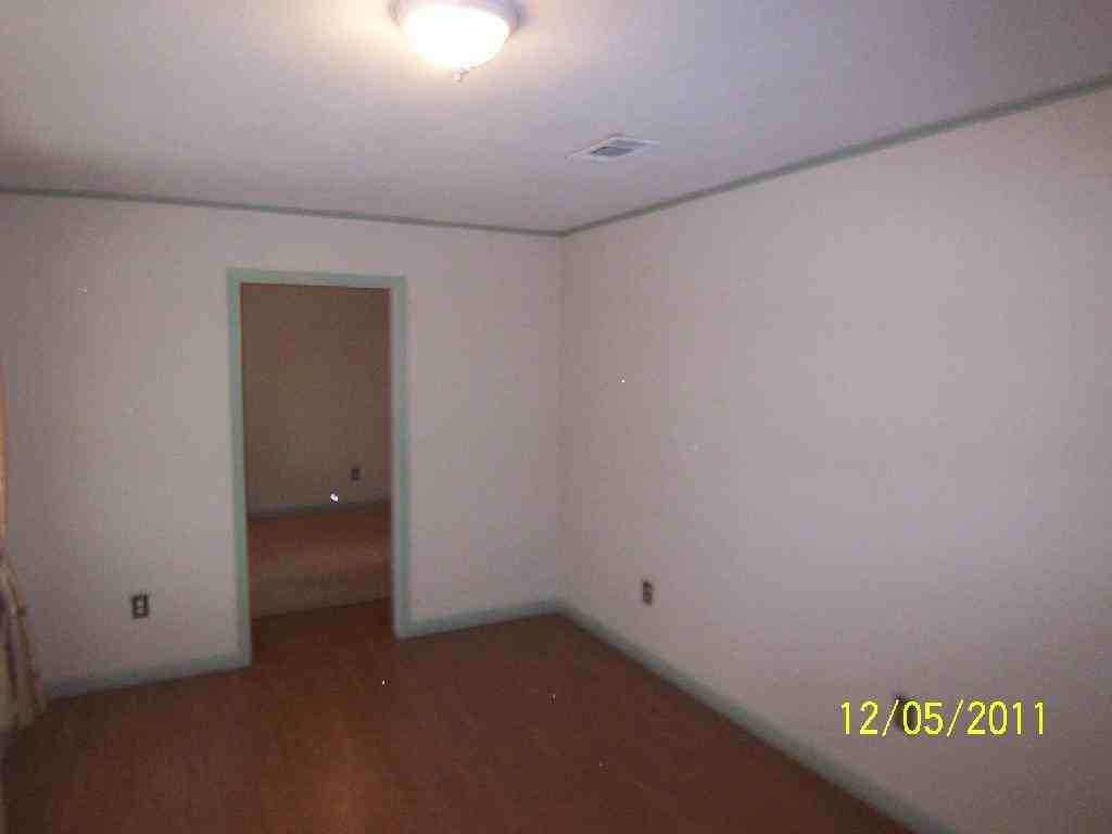 4811 Lynn St - Photo 2 of 9