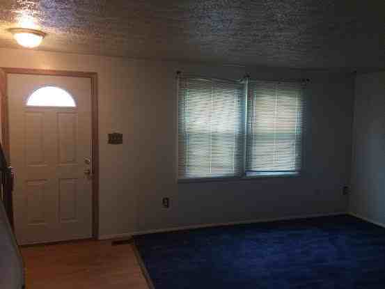 165 Fairfield Dr - Photo 2 of 9