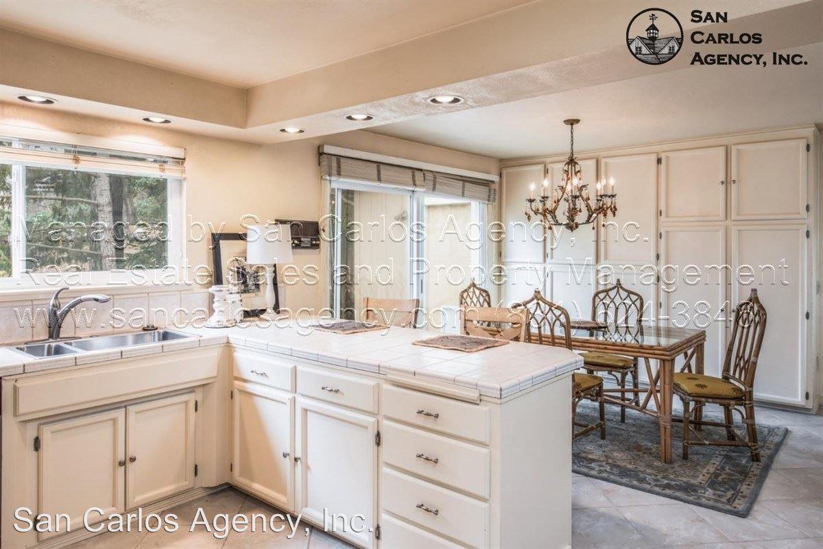 4095 Crest Rd - Photo 3 of 13