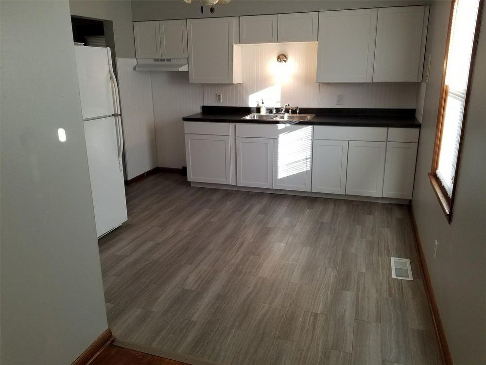 126 Collingwood Ave - Photo 2 of 18