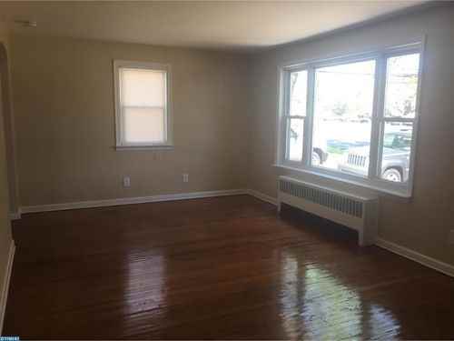 2810 E County Line Rd - Photo 2 of 8