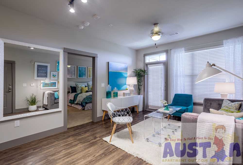 WILLIAM CANNON @ SOUTHWEST PKWY #6-627 - Photo 2 of 8