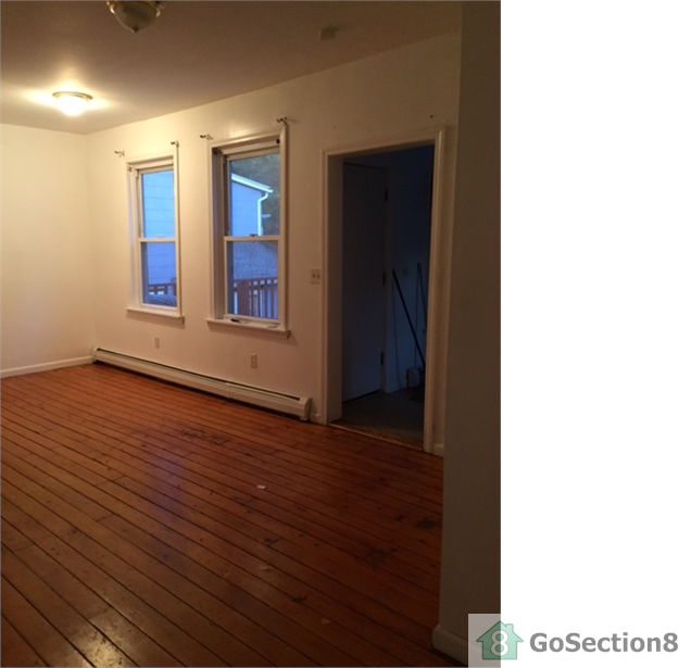 75 High St #2ndFL - Photo 3 of 5