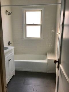 144 Maplewood Ave - Photo 3 of 8