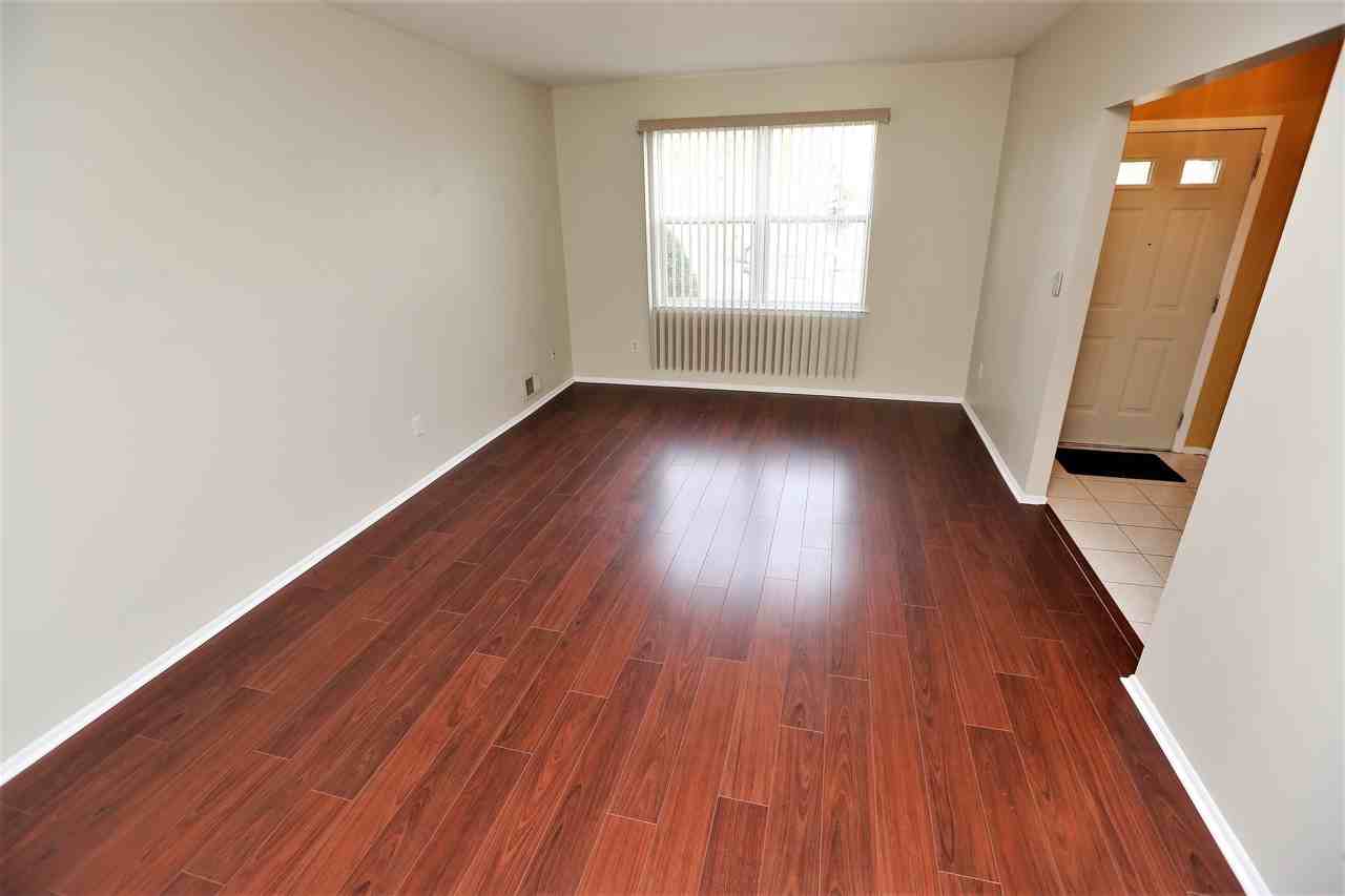 6 Spruce St - Photo 3 of 25