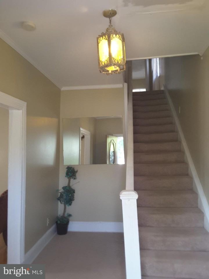 100 Charles St - Photo 2 of 10