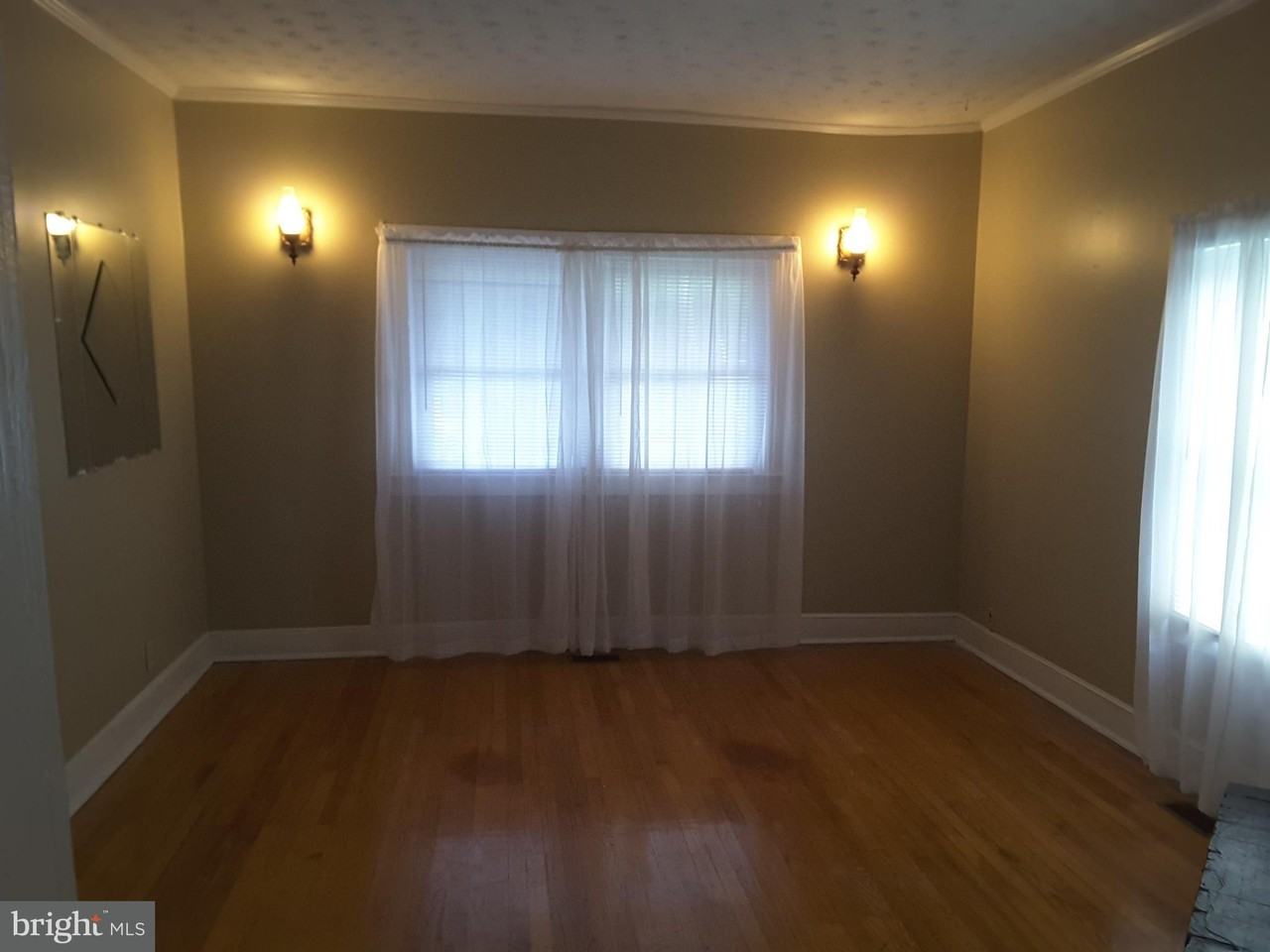 100 Charles St - Photo 3 of 10