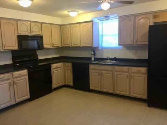 41 Andover St - Photo 2 of 6