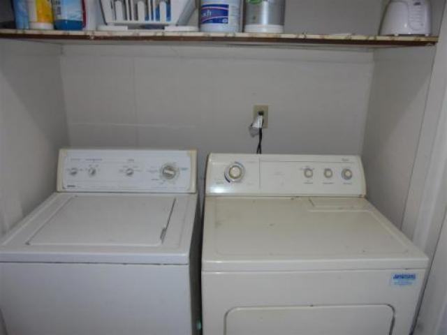 5624 Gates Dr - Photo 2 of 6