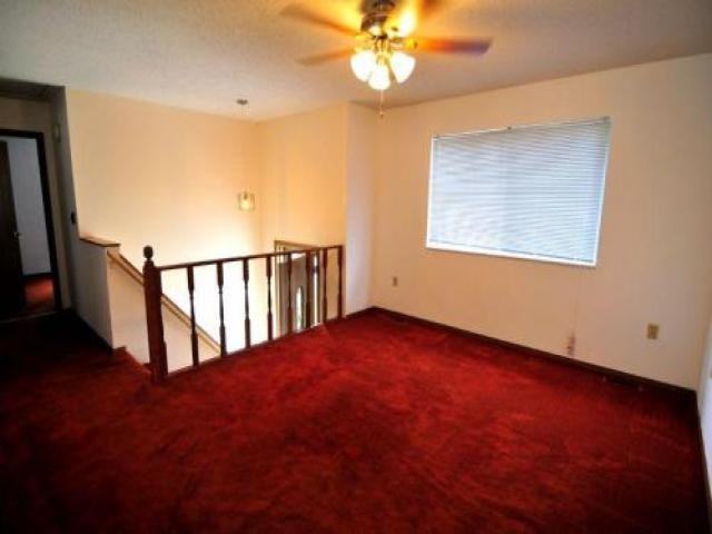 16 Singletree Ln - Photo 3 of 6