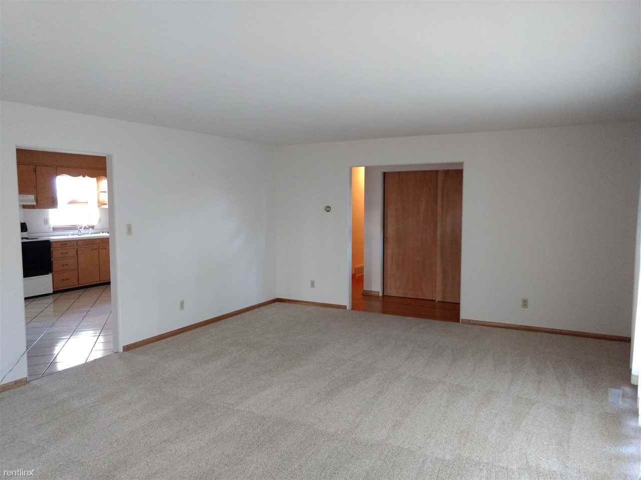 7726 N 2000E Rd - Photo 2 of 10