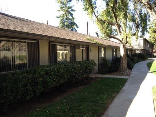 950 Pine Ave #850B - Photo 3 of 8