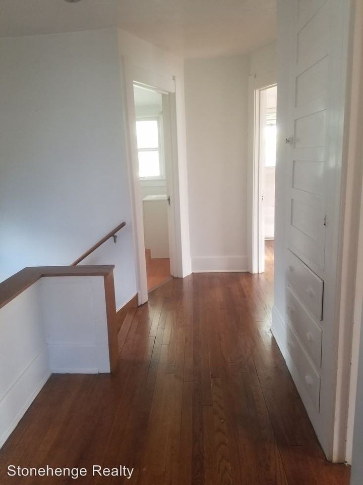 4128 Fairview Dr - Photo 3 of 7