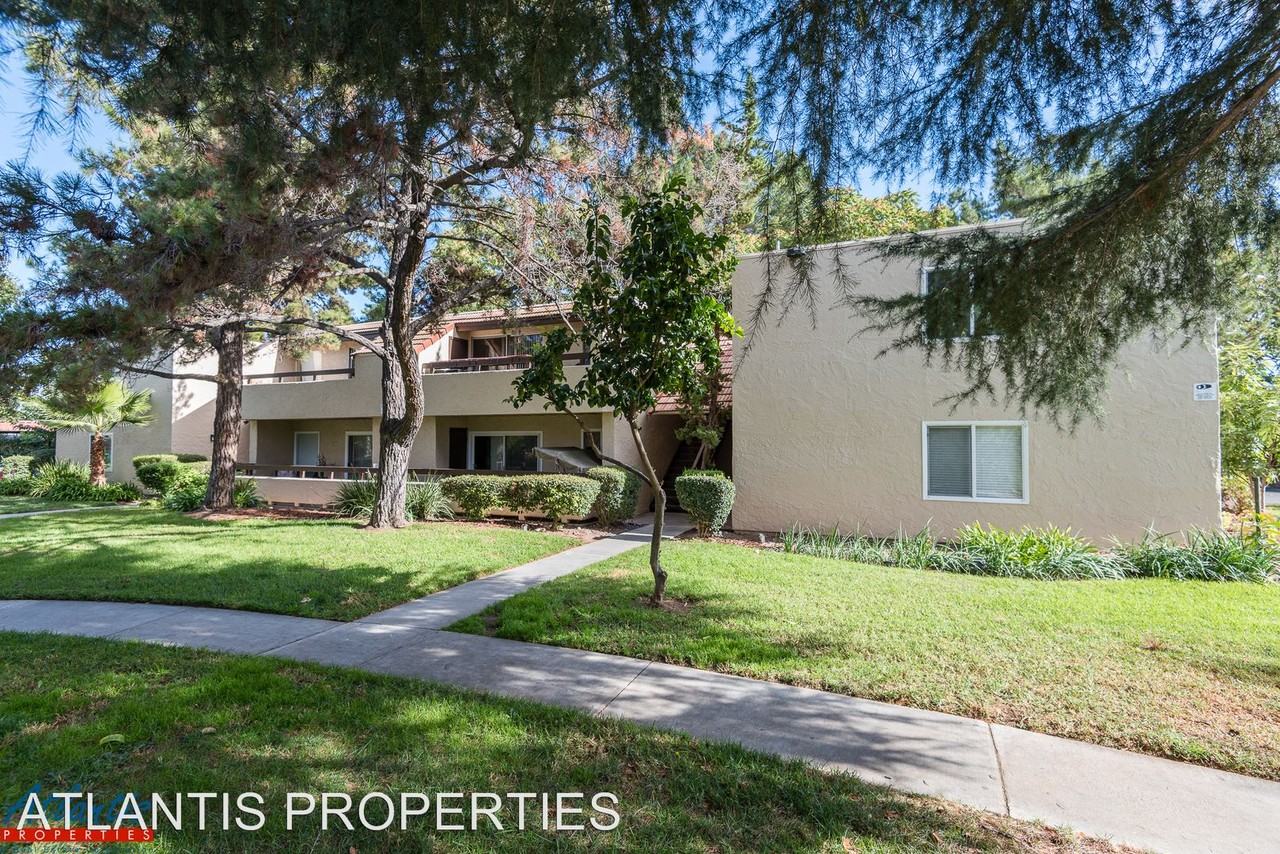 293 Tradewinds Dr #7 - Photo 2 of 14