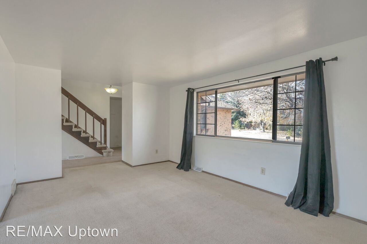 6874 S Webster St - Photo 3 of 24