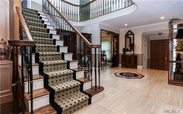 115 Riverside Dr - Photo 2 of 8