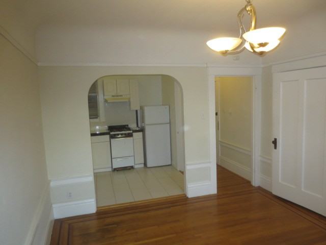 1067 Valencia Street #2